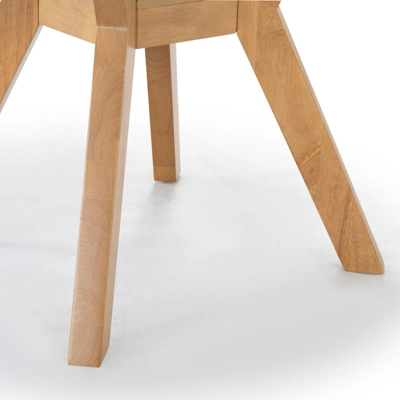 Kulatý jídelní stůl z masivního dřeva, průměr 122 cm – přírodní úprava
